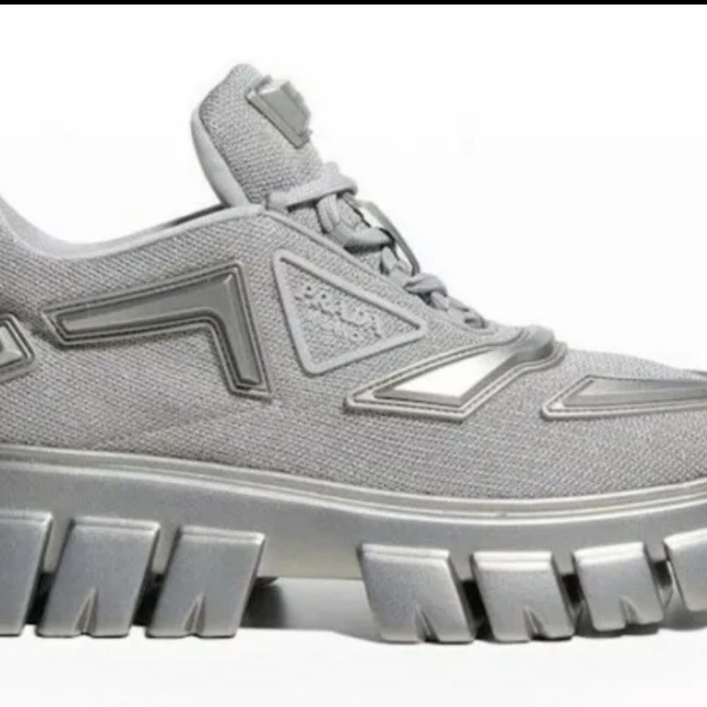 Nwob. Prada Evolution Tech Sneakers Silver And Gr… - image 6
